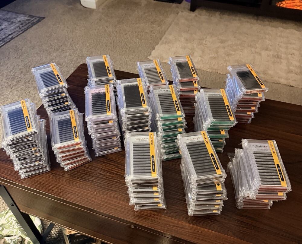 NAGARAKU lashes lot. 116 trays different sizes. All in the description.